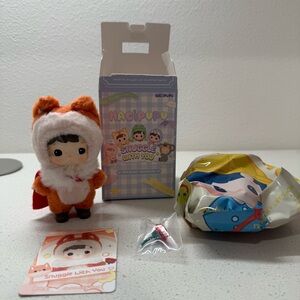 Pop Mart Hacipupu Snuggle with You Figure - Charming Fox